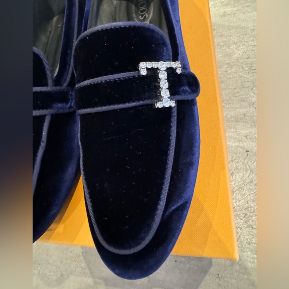 Pre owned TODS size 8.5 - Picture 3 of 10